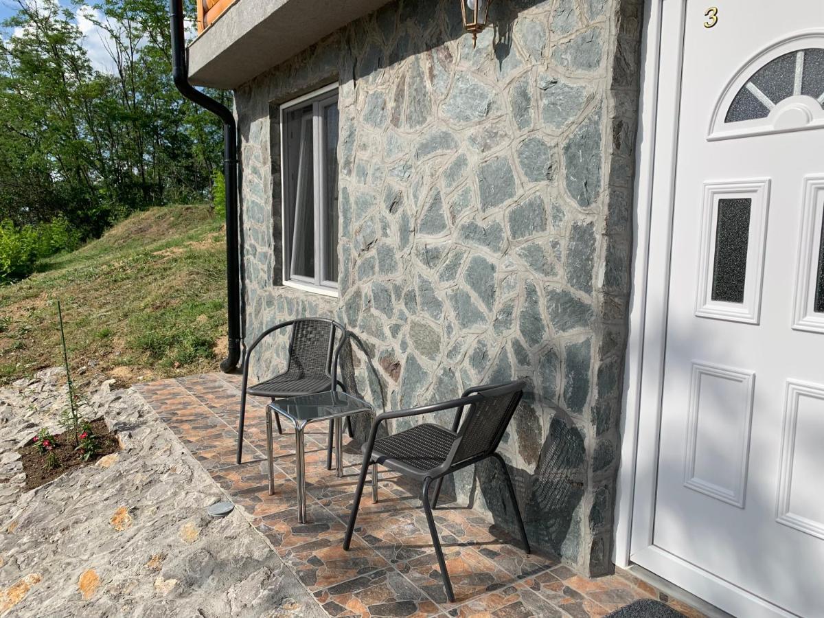 Boja Zalaska - Kameni Apartman Jagodina Esterno foto