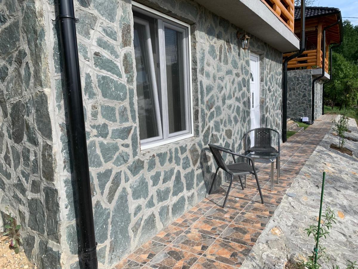 Boja Zalaska - Kameni Apartman Jagodina Esterno foto