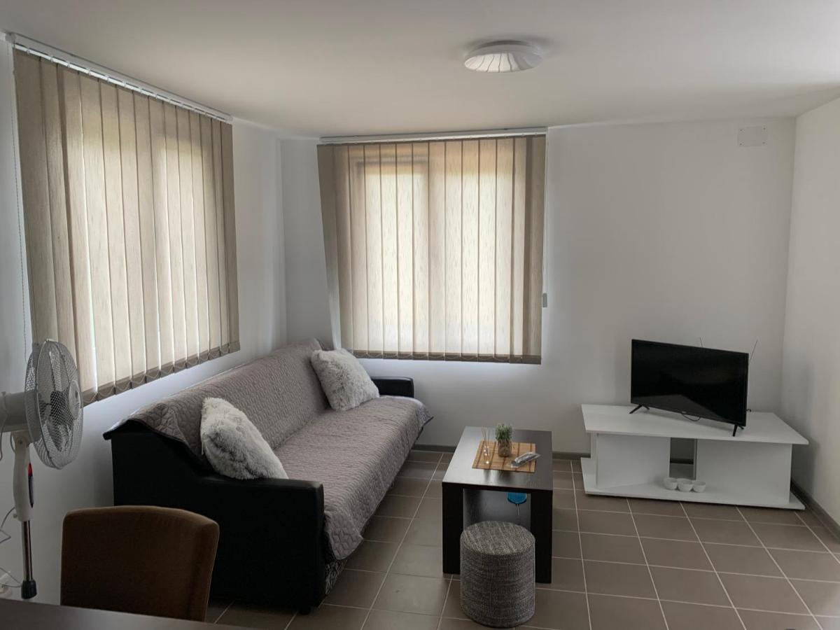 Boja Zalaska - Kameni Apartman Jagodina Esterno foto
