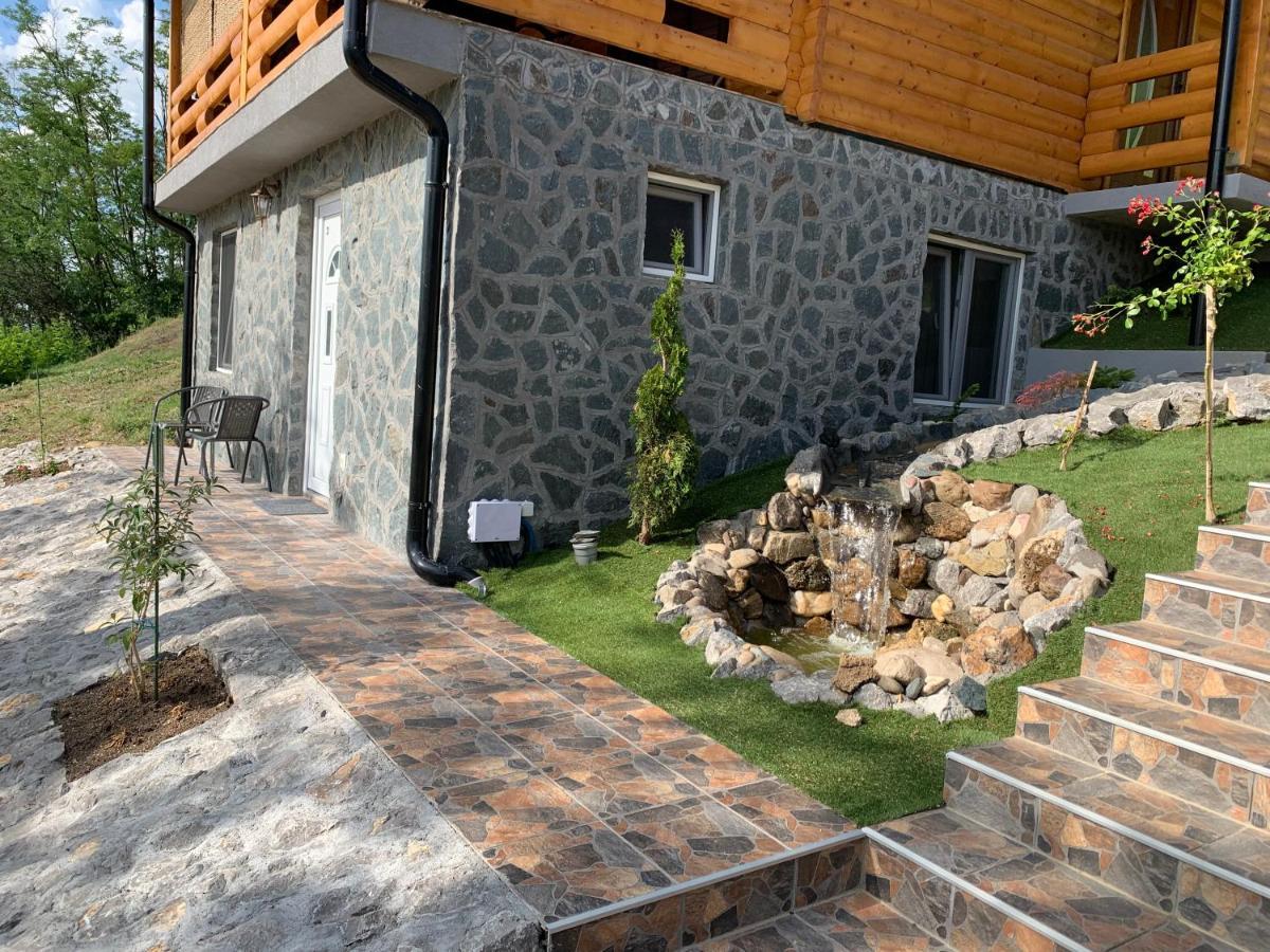 Boja Zalaska - Kameni Apartman Jagodina Esterno foto