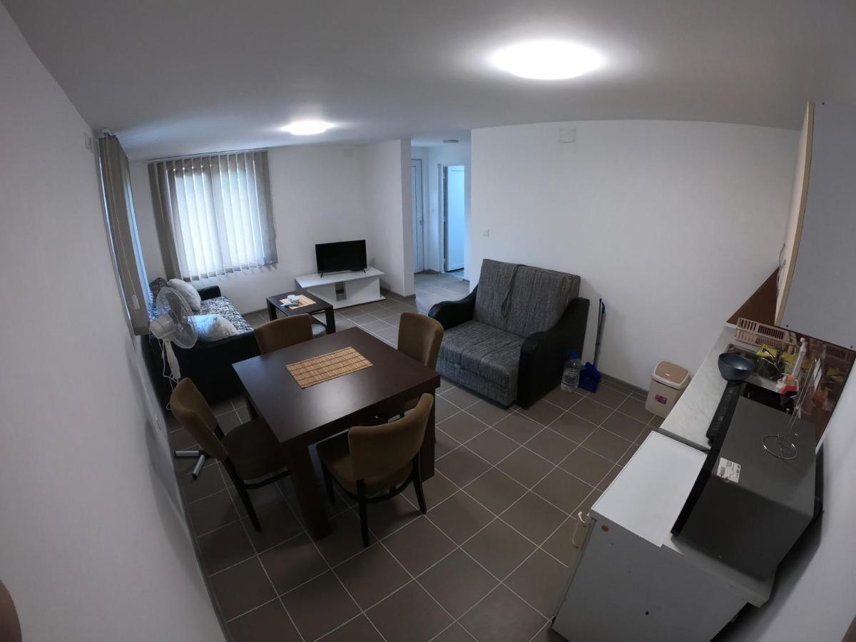 Boja Zalaska - Kameni Apartman Jagodina Esterno foto